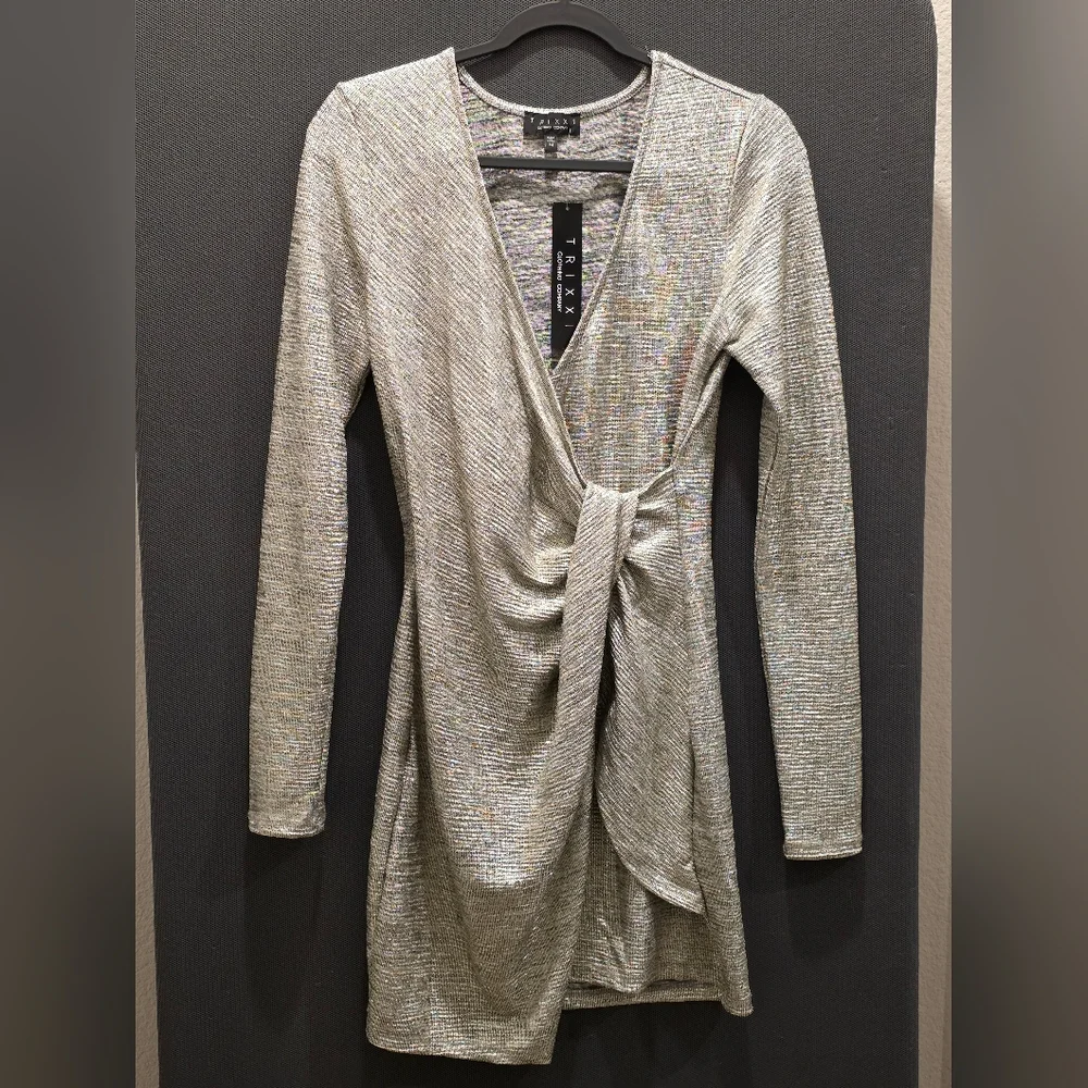 Trixxi Silver Metallic Wrap Dress Long Sleeve Party Disco Sparkle New Years Eve - Picture 2 of 7